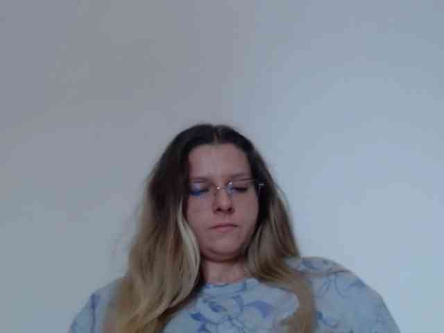 BritneyBlond webcam