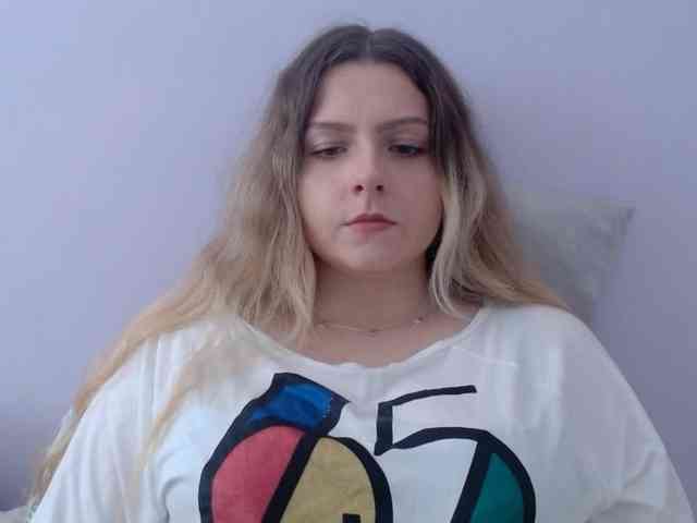 BritneyBlond Live Webcam on BongaCams