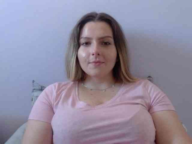 BritneyBlond webcam