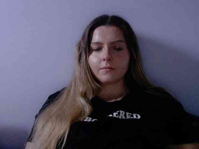 BritneyBlond webcam