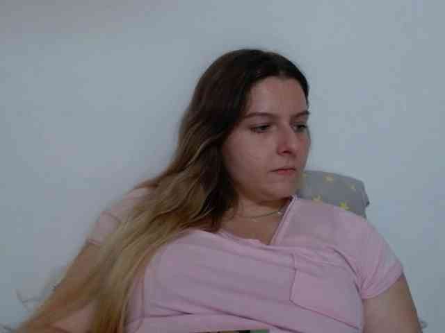 BritneyBlond webcam