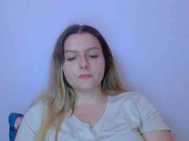 BritneyBlond webcam
