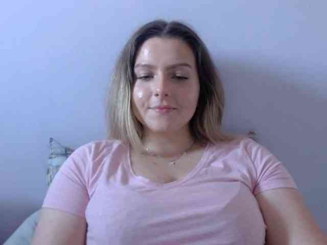 BritneyBlond webcam