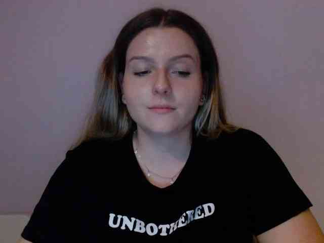 BritneyBlond webcam