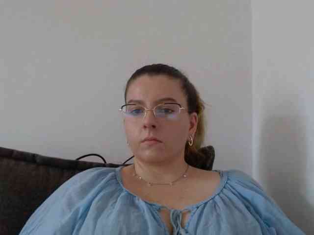 BritneyBlond webcam