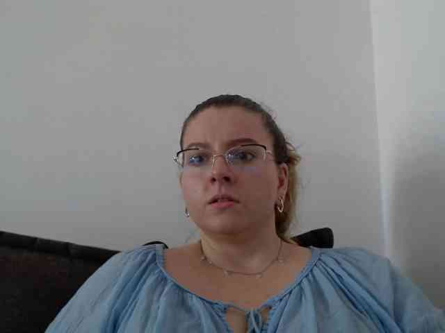 BritneyBlond webcam
