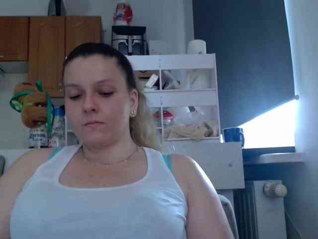 BritneyBlond webcam