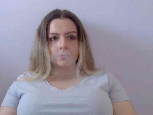 BritneyBlond webcam