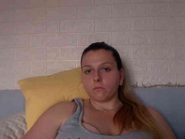 BritneyBlond webcam