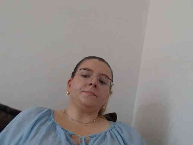 BritneyBlond webcam