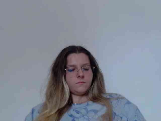 BritneyBlond webcam