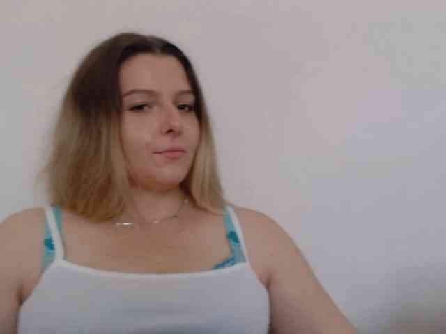 BritneyBlond webcam