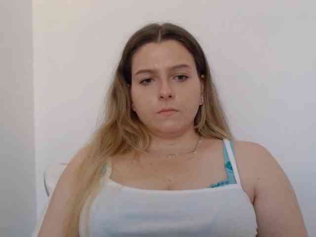BritneyBlond webcam
