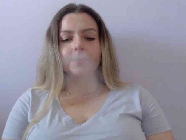 BritneyBlond webcam