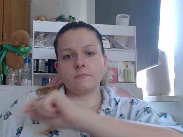BritneyBlond webcam