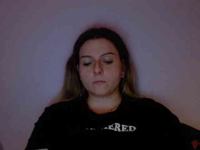 BritneyBlond webcam