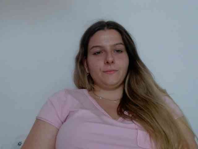 BritneyBlond webcam