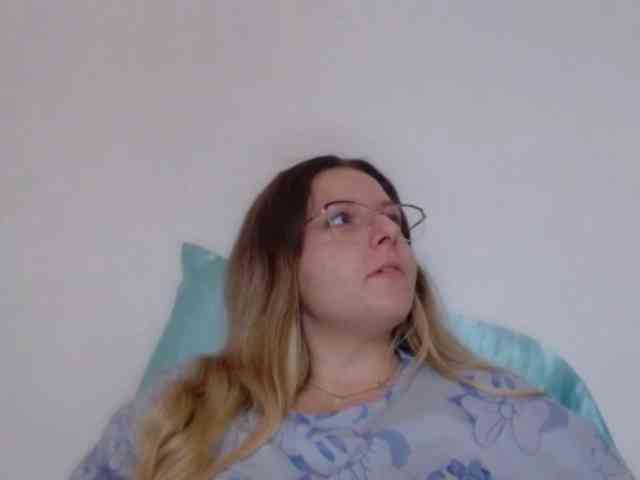 BritneyBlond webcam