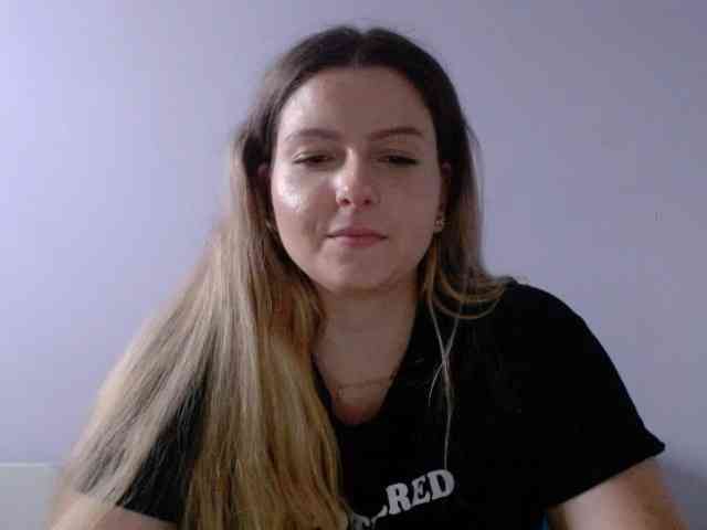 BritneyBlond webcam