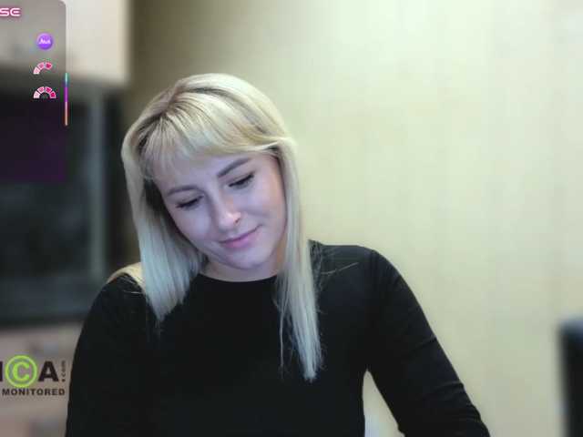Goood-girl live cam on BongaCams