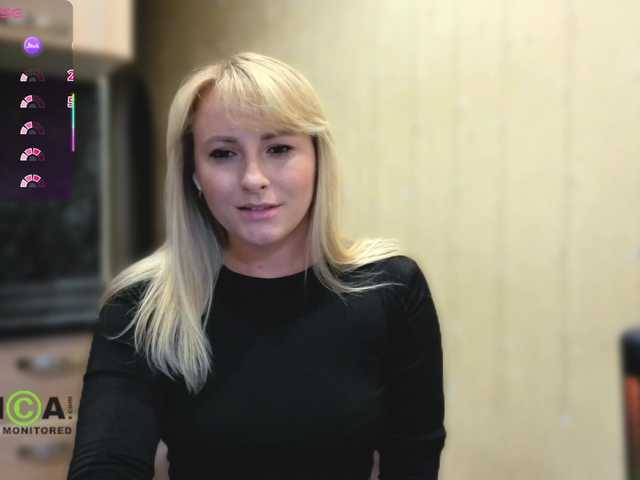 Goood-girl live cam on BongaCams