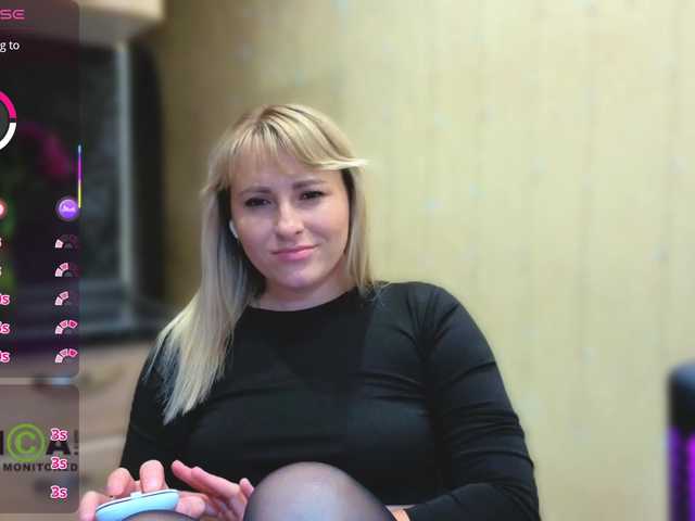 Goood-girl live cam on BongaCams
