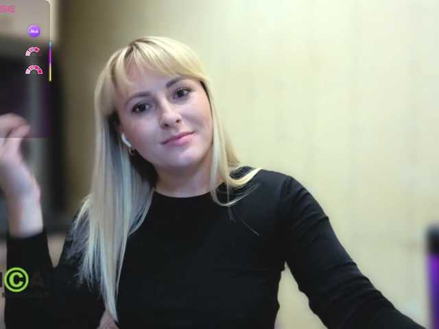 Goood-girl live cam on BongaCams