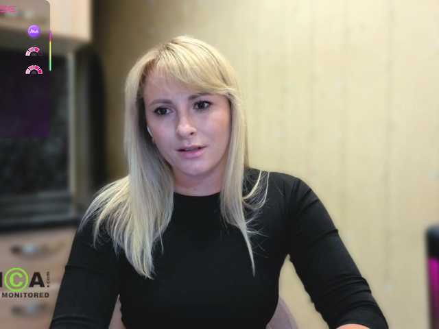 Goood-girl live webcam show
