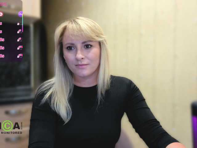 Goood-girl live webcam show
