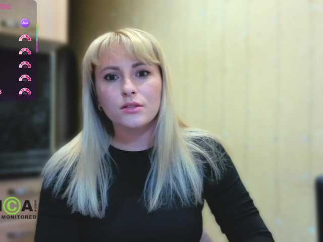 Goood-girl live cam on BongaCams