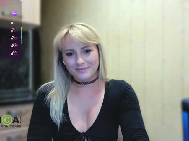 Goood-girl live webcam show