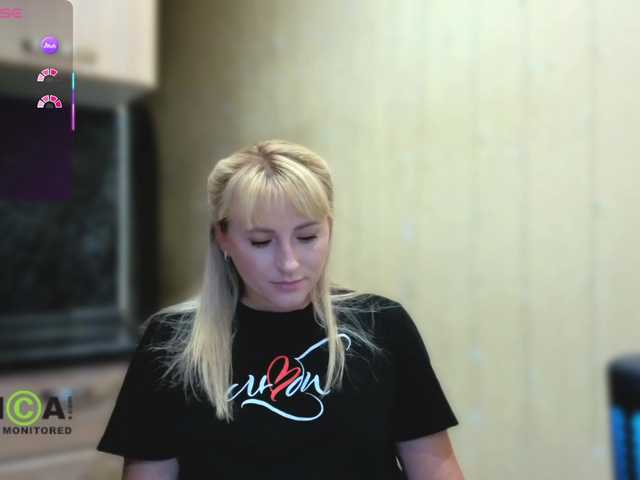 Smorodinkaa live webcam show