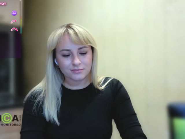Goood-girl live cam on BongaCams