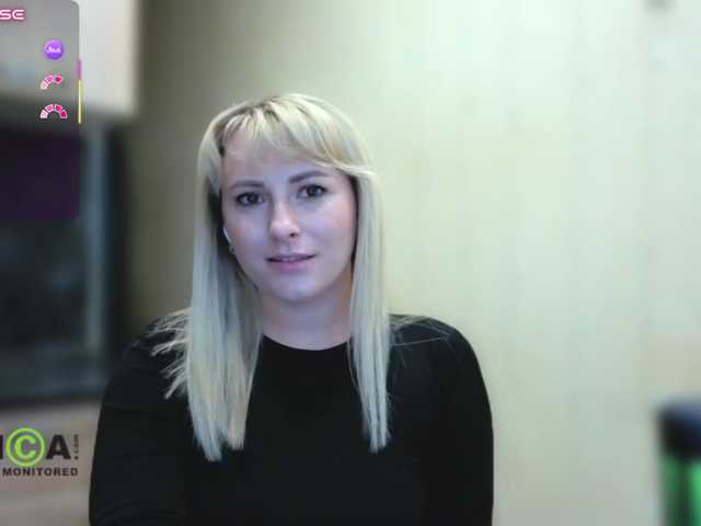 Goood-girl live cam on BongaCams