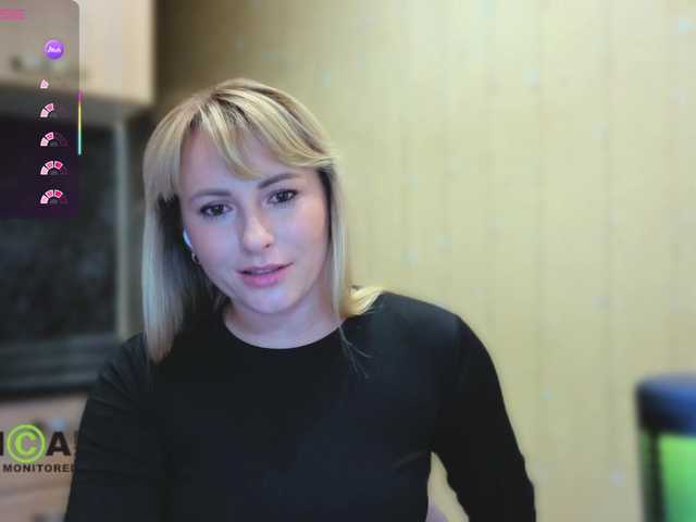 Goood-girl live cam on BongaCams