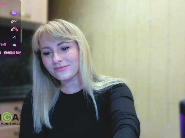 Goood-girl live cam on BongaCams
