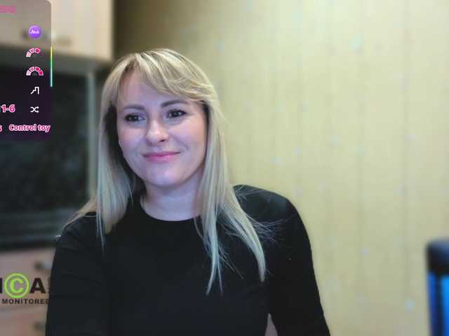 Goood-girl live cam on BongaCams