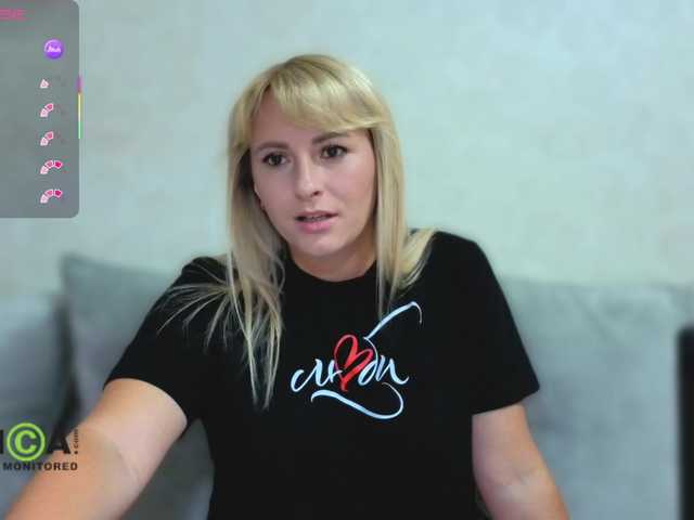 Goood-girl live cam on BongaCams
