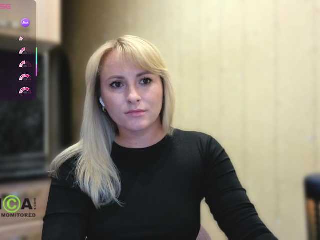 Goood-girl live webcam show
