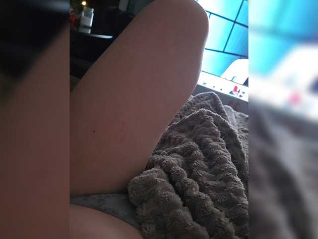 Wowa2317 live cam on BongaCams