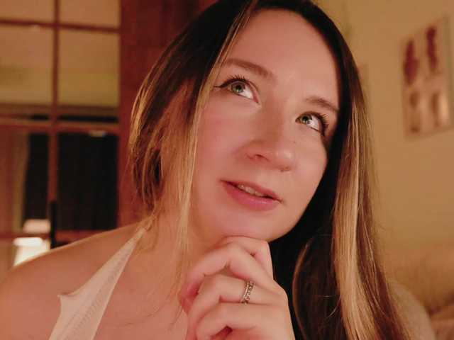 AlytheAmore live webcam show