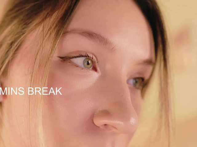 AlytheAmore live cam on BongaCams