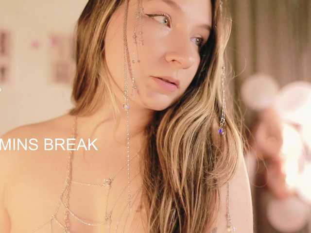 AlytheAmore live cam on BongaCams