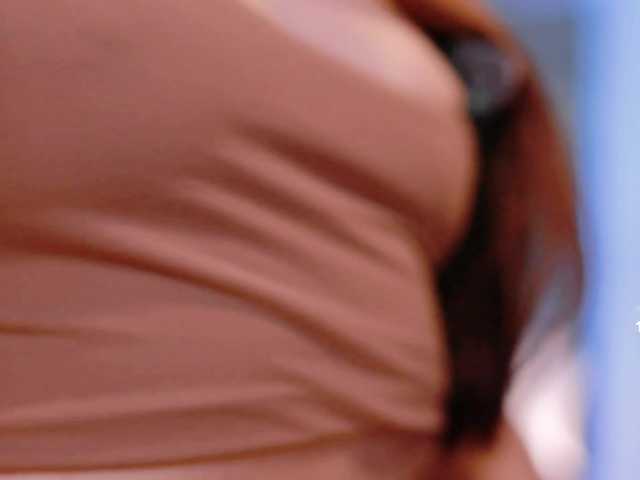 Alythea live cam preview