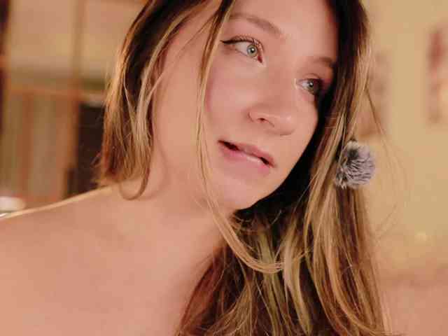 Alythea webcam