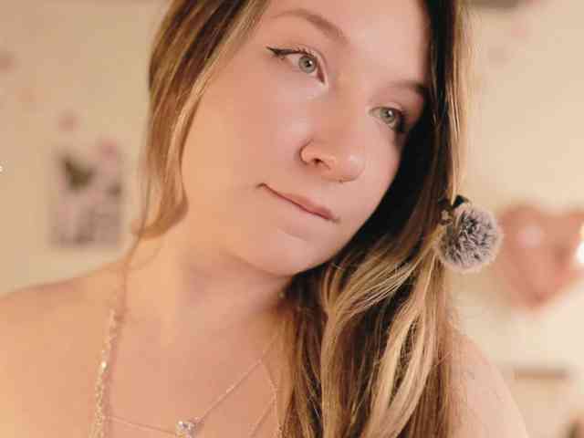Alythea webcam
