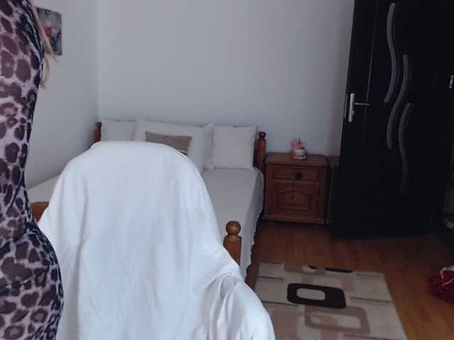 Evamaria2025 live cam on BongaCams