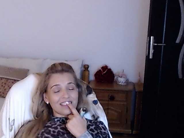 Evamaria2025 live cam on BongaCams