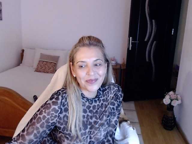Evamaria2025 live cam preview