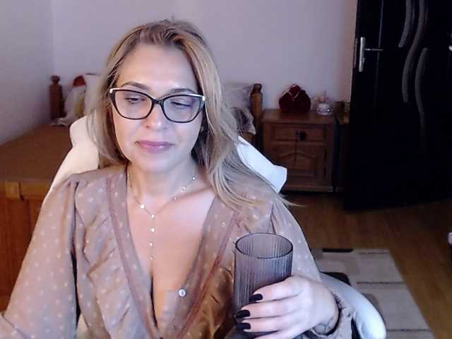 Evamaria2025 live cam preview